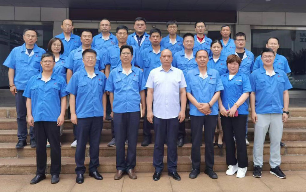 球盟会电脑版：维护攻坚不停歇畅行安途惠民生——武鸣公路维护中心国省道干线一线见识